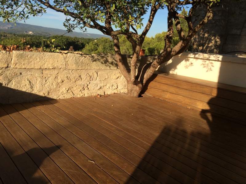 Artisan créateur de terrasse bois sur-mesure à Oppède 84580 Pays de Vaucluse